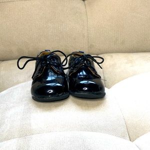 Boy’s Patent Leather Black Dress Shoes (Tender Toes Size 5)